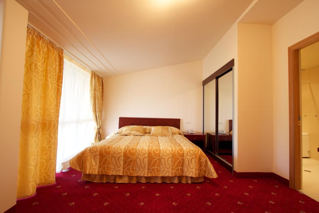 Best Resort Aghveran Arzakan Room photo
